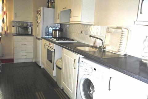 2 bedroom flat to rent, Devizes