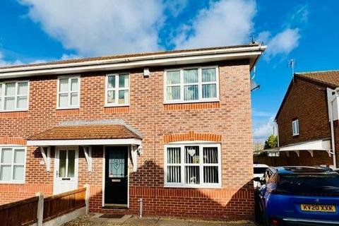 3 bedroom semi-detached house to rent, Cledwen Road, Chester CH4