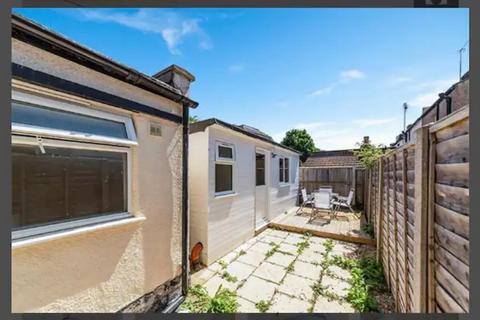 3 bedroom terraced house for sale, Napier Road, South Croydon, CR2