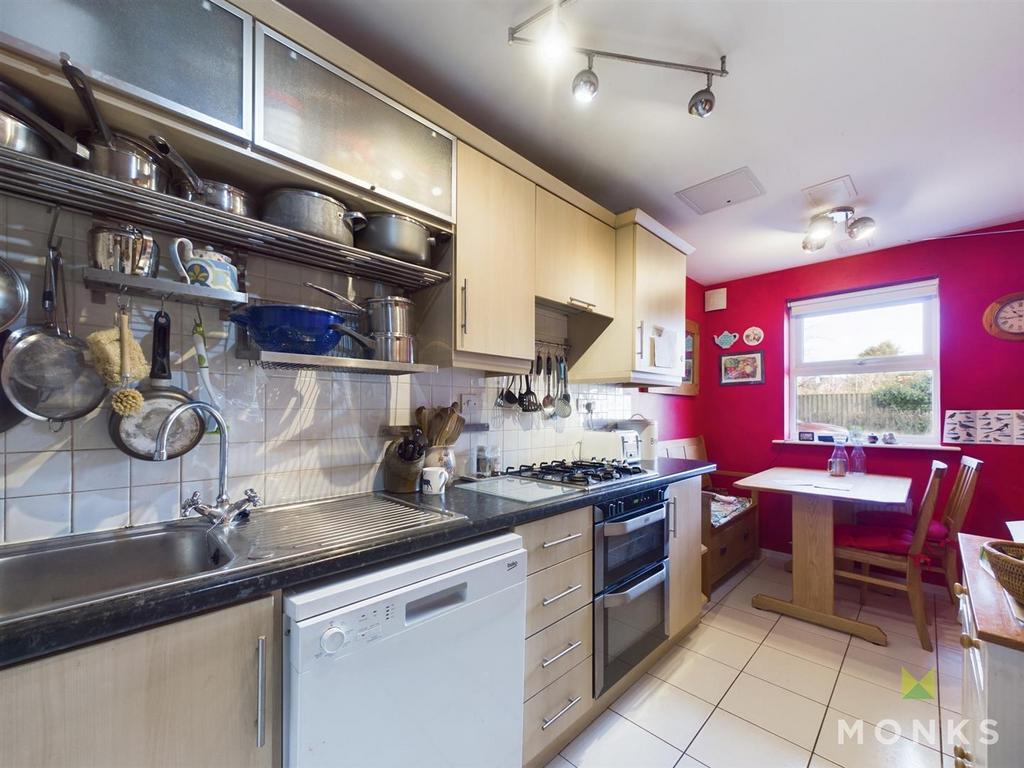 CAM01348 G0-PR0591-STILL002.jpg