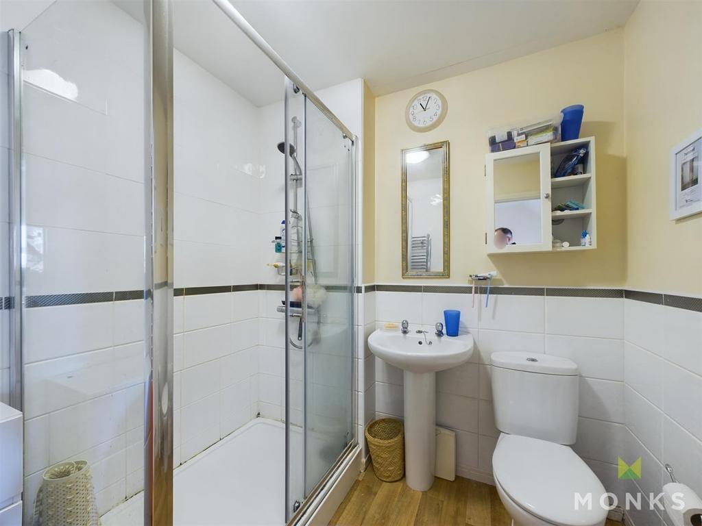 CAM01348 G0-PR0591-STILL019.jpg