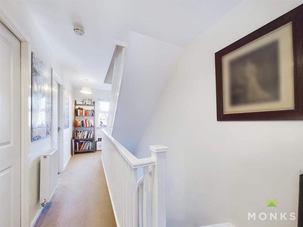 CAM01348 G0-PR0591-STILL015.jpg