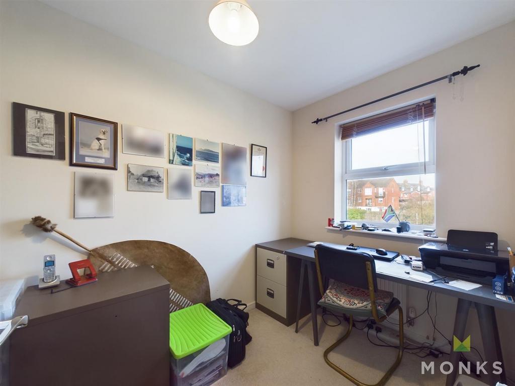 CAM01348 G0-PR0591-STILL020.jpg