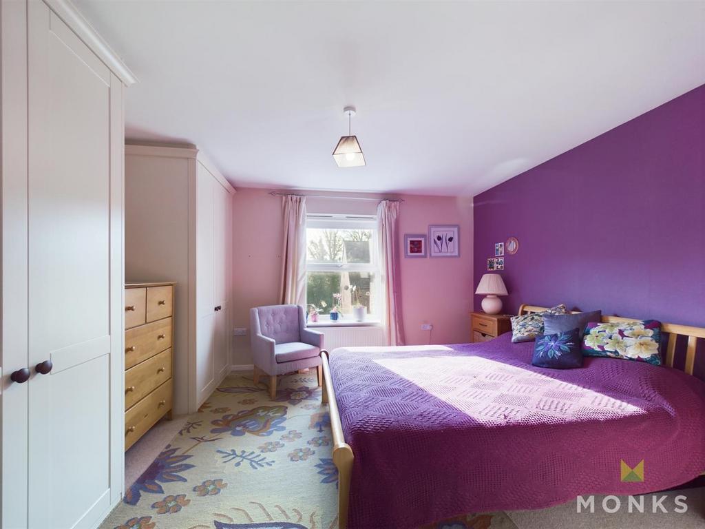 CAM01348 G0-PR0591-STILL023.jpg