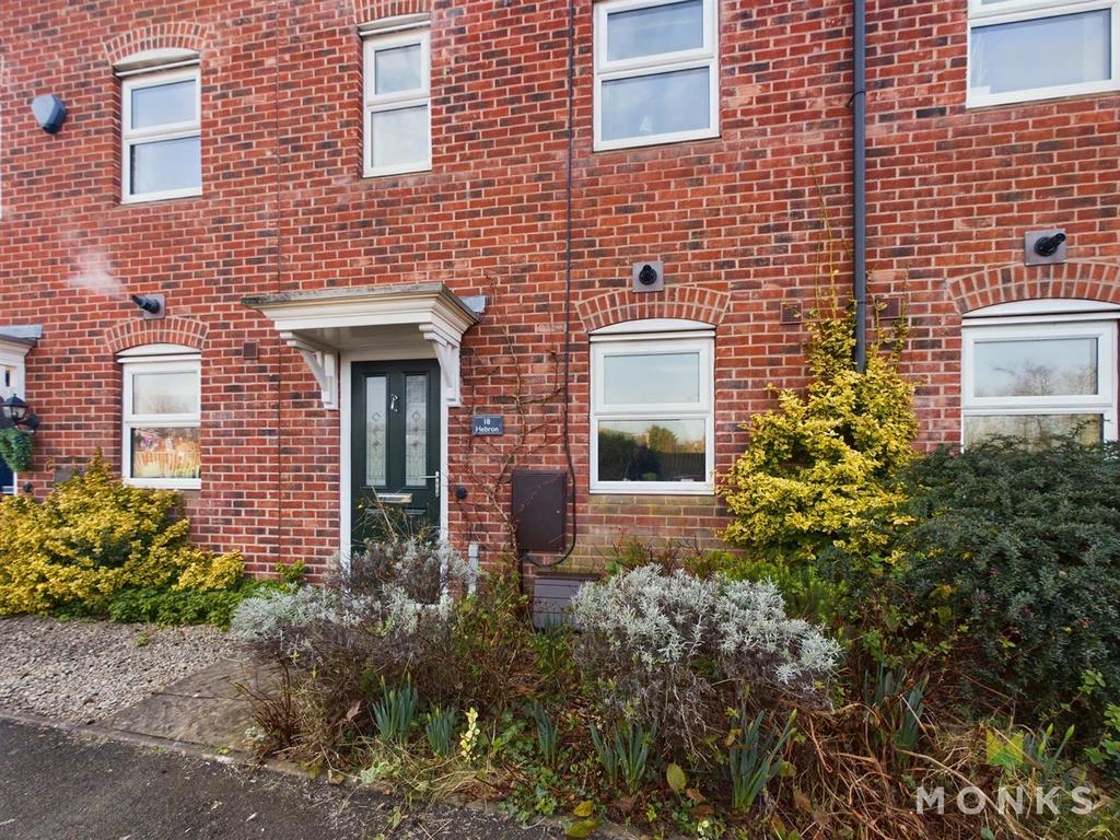 CAM01348 G0-PR0591-STILL026.jpg