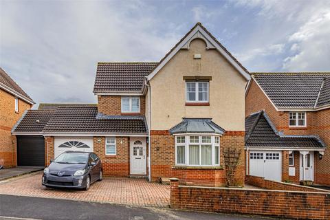 3 bedroom detached house for sale, Garson Road, Swindon SN25