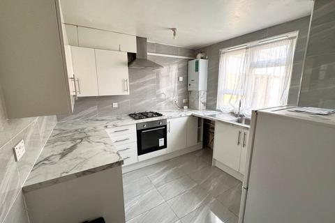 1 bedroom ground floor flat for sale, Langdon Road, East Ham, London, E6