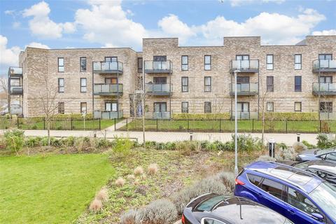 2 bedroom apartment for sale, Salomons Grove, Southborough, Tunbridge Wells, Kent