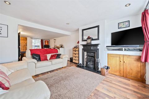 2 bedroom terraced house for sale, Faulkners Road, Hersham, Walton-on-Thames, KT12