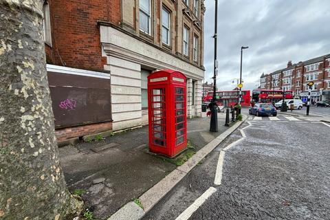 Retail property (high street) for sale, Telephone Kiosk at, Queens Avenue, Muswell Hill, London, N10 3NR