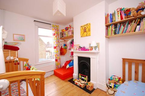 2 bedroom terraced house to rent, Lilian Road, Streatham Vale, London, SW16