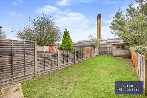 undefined, Arklay Close, Uxbridge, UB8