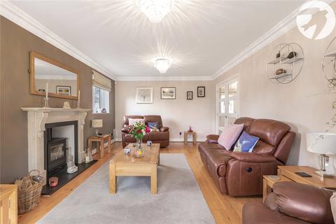 27 Hotham Close, Swanley, BR8 7UX