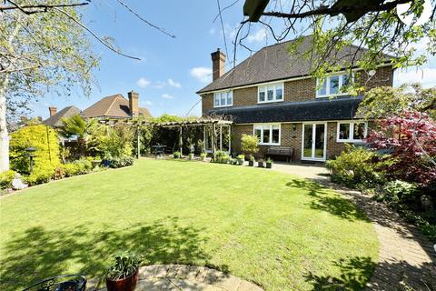 27 Hotham Close, Swanley, BR8 7UX