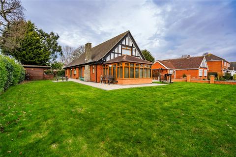 5 bedroom detached house for sale, Kaymile Close, New Waltham, Grimsby, Lincolnshire, DN36