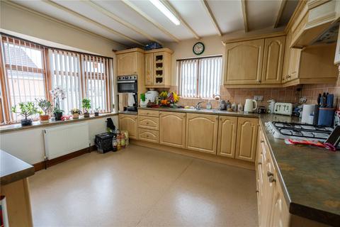 5 bedroom detached house for sale, Kaymile Close, New Waltham, Grimsby, Lincolnshire, DN36