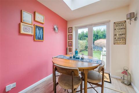 18 Fox Covert, Lightwater, GU18 5TU