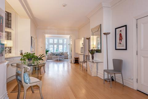 4 bedroom apartment to rent, Knightsbridge, London SW1X