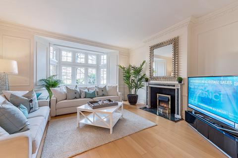 4 bedroom apartment to rent, Knightsbridge, London SW1X