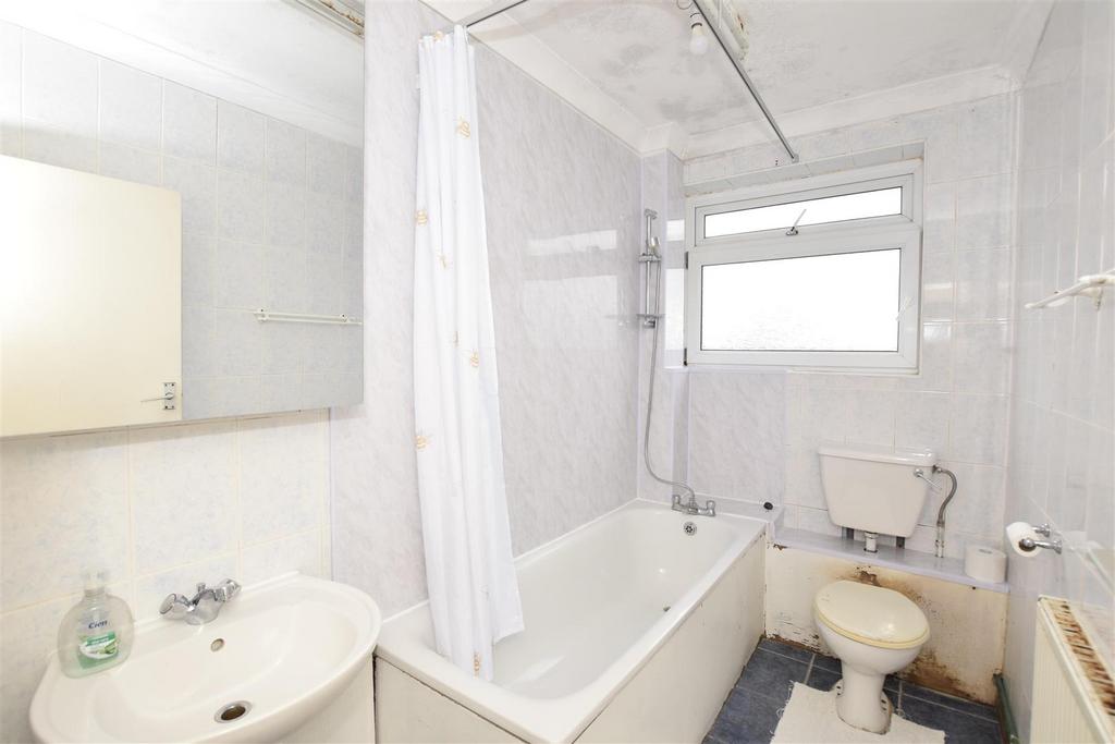 Bathroom copy.jpg