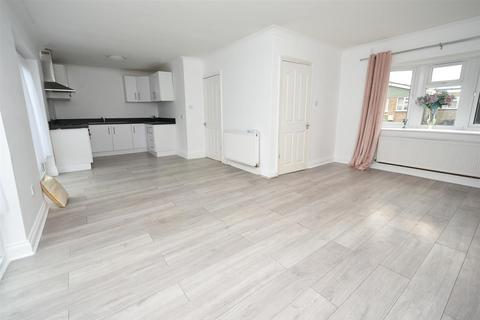 3 bedroom detached house for sale, Whernside Avenue, Canvey Island SS8