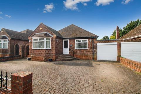 3 bedroom detached bungalow to rent, Mayfield Gardens, Staines-upon-Thames, TW18