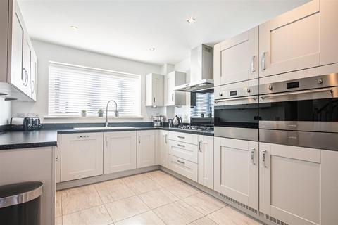 4 bedroom detached house for sale, Portway Drive, Matlock