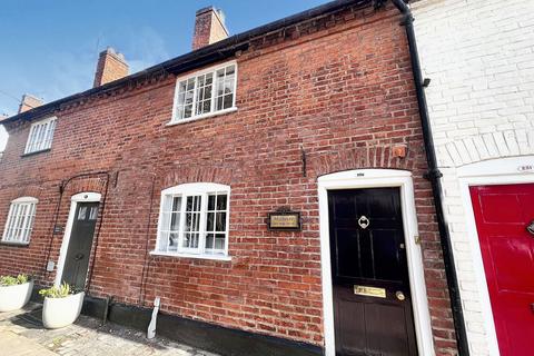 2 bedroom cottage to rent, High Street, Henley-in-arden B95