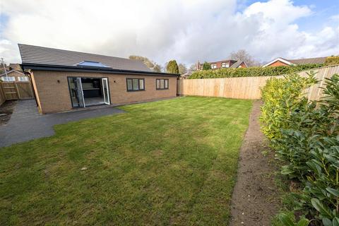 3 bedroom detached bungalow for sale, Eaton Close, Sandbach