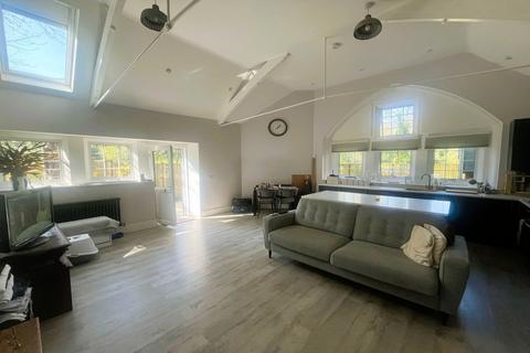 2 bedroom flat for sale, Filmer Grove, Surrey GU7