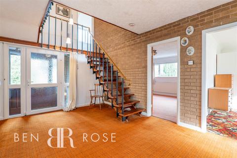 2 Brookside, Euxton, Chorley, PR7 6HR
