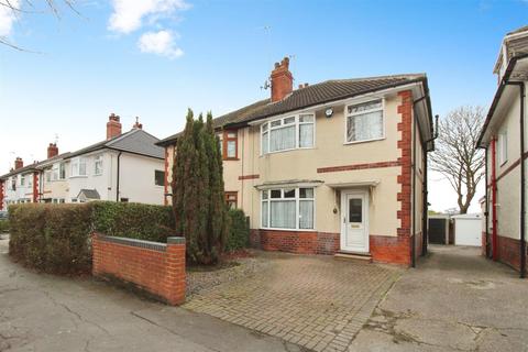 3 bedroom semi-detached house for sale, Gillshill Road, Hull