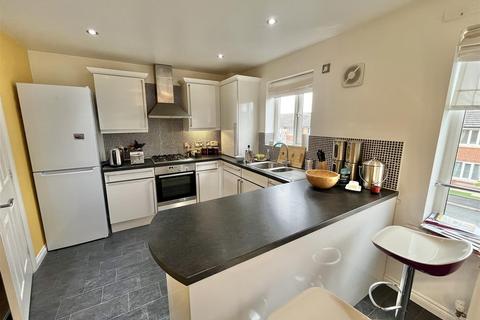 3 bedroom semi-detached house for sale, Broadbottom Road, Mottram