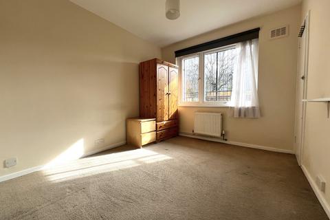 2 bedroom apartment to rent, Dora Street, London, E14