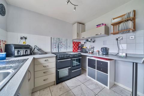 3 bedroom end of terrace house for sale, Pinkerton Road, Basingstoke, RG22 6RN