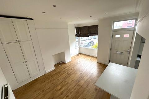 3 bedroom terraced house to rent, Woodside Place, Leeds, West Yorkshire, LS4