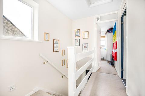 75 Alexander Drive, Cirencester, GL7 1UQ