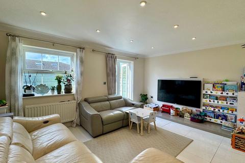 3 bedroom terraced house for sale, Jago Court, Newbury RG14