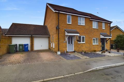 3 Blake Close, Towcester, NN12 6JN