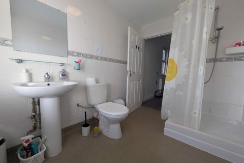 Flat share to rent, Room 2 91 Hatherley Road