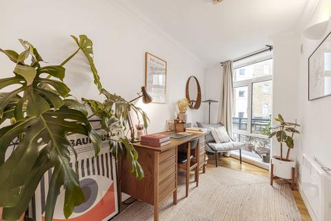 2 bedroom apartment for sale, Stoke Newington High Street, London, N16