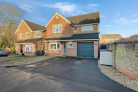 4 bedroom detached house for sale, Sovereign Close, Braintree, CM7