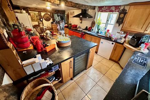 5 bedroom detached house for sale, Bridge Farm, Barbers Bridge, Rudford, Gloucester, Gloucestershire, GL2 8DX