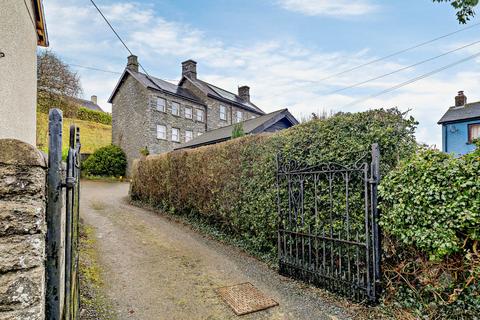 5 bedroom house for sale, Chapel Street, Tregaron