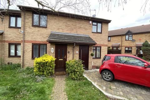 1 bedroom terraced house to rent, Hazelwood Park Close, Chigwell, IG7