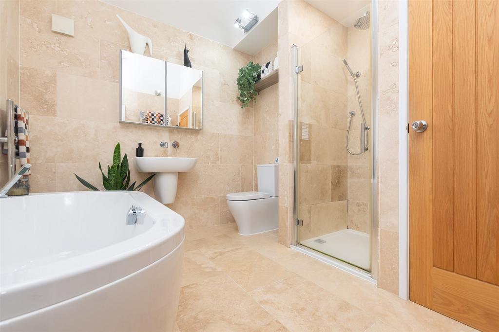 Jack And Jill En-Suite