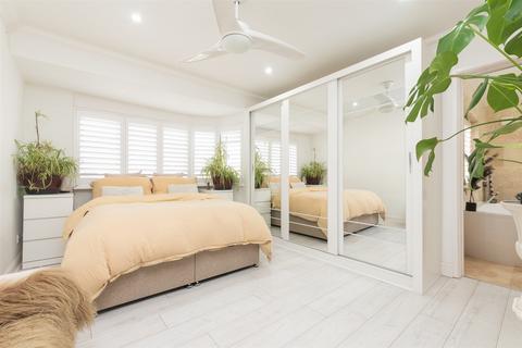 27 Thomas Drive, Gravesend, DA12 5PY