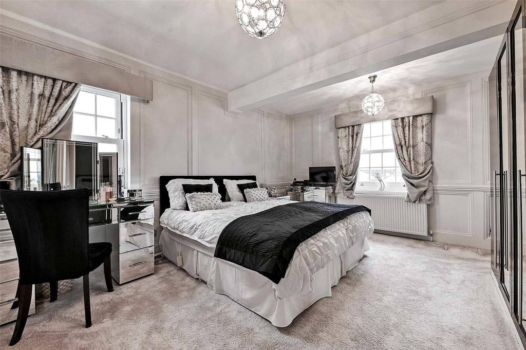Principal Bedroom