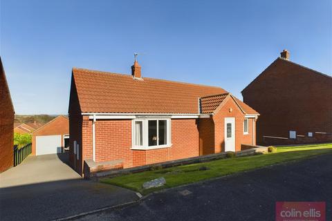 2 bedroom detached bungalow for sale, Coverdale Drive, Scarborough