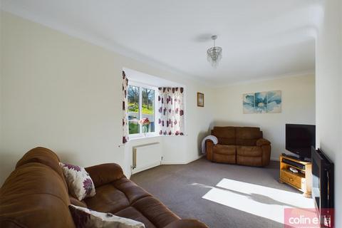 2 bedroom detached bungalow for sale, Coverdale Drive, Scarborough